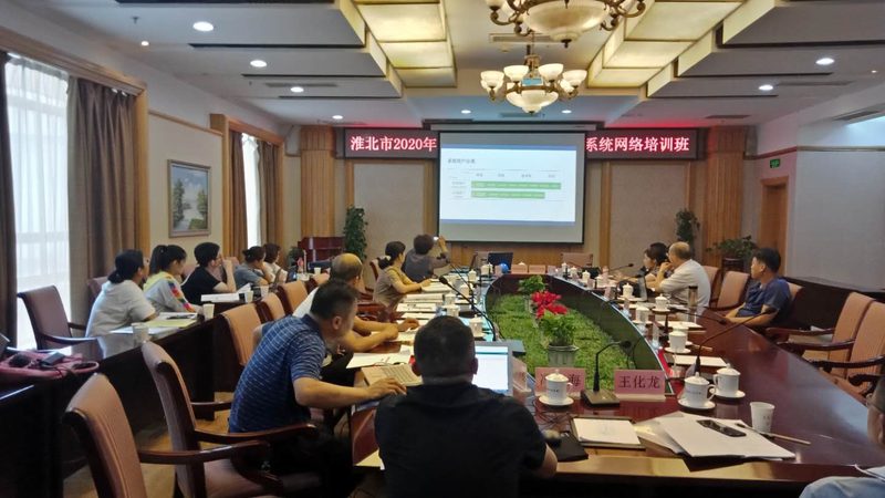 教材的编写质量直接关系到教学效果。优秀的教材应具备以下特点：